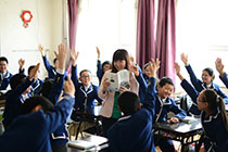 女人逼操女人君谊中学“新初中”